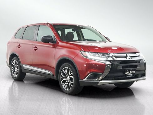Used 2017 Mitsubishi Outlander ES FWD image 7