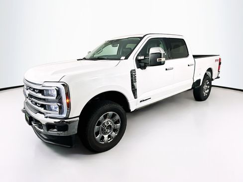 Used 2024 Ford F250 Lariat w/ Lariat Ultimate Package image 3