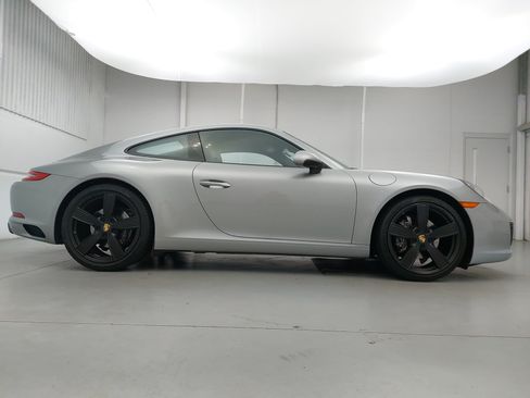 Certified 2018 Porsche 911 Carrera RWD image 8