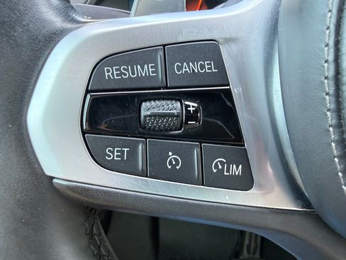 Used 2022 BMW X5 sDrive40i w/ M Sport Package RWD image 15