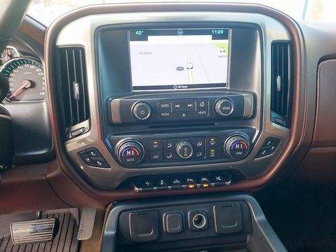 Used 2018 Chevrolet Silverado 1500 High Country w/ High Desert Package image 13
