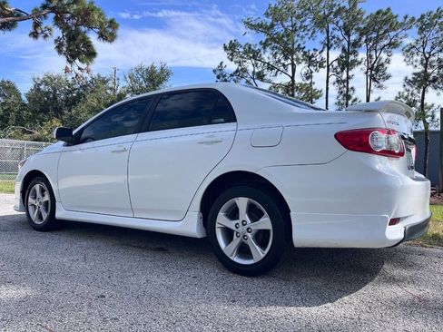 Used 2011 Toyota Corolla S w/ Preferred Accessory Pkg FWD image 4