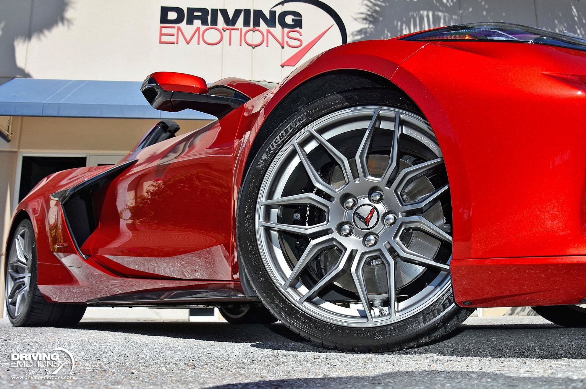 Used 2025 Chevrolet Corvette Z06 w/ Stealth Interior Trim Package RWD image 3