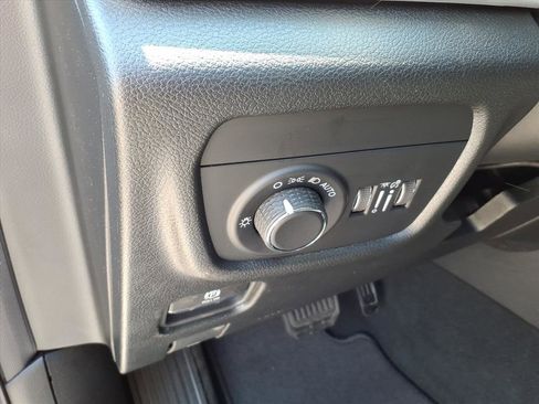 New 2026 Jeep Grand Cherokee L 4WD image 9