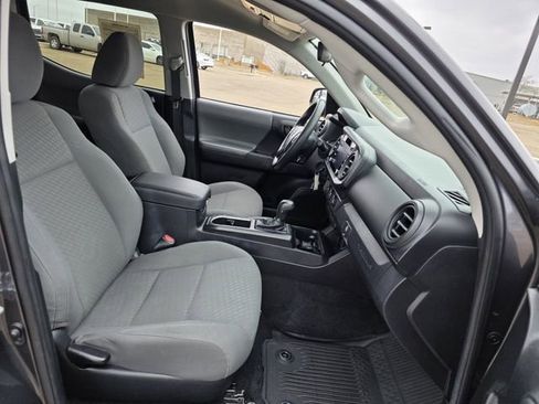 Used 2021 Toyota Tacoma SR w/ SR Convenience Package image 24