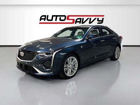 Used 2025 Cadillac CT4 Premium Luxury RWD image 3