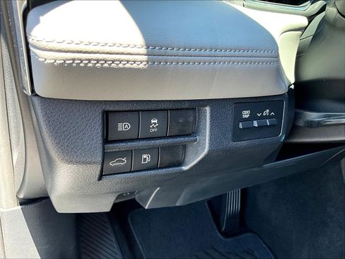 Used 2021 Toyota Avalon XLE w/ Moonroof Package FWD image 38