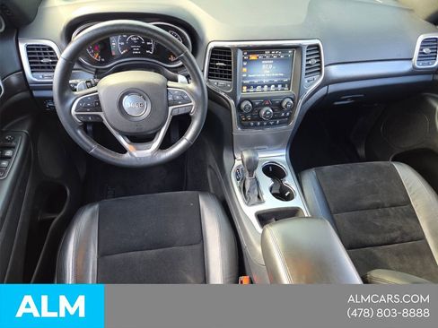 Used 2017 Jeep Grand Cherokee Altitude AWD/4WD image 16
