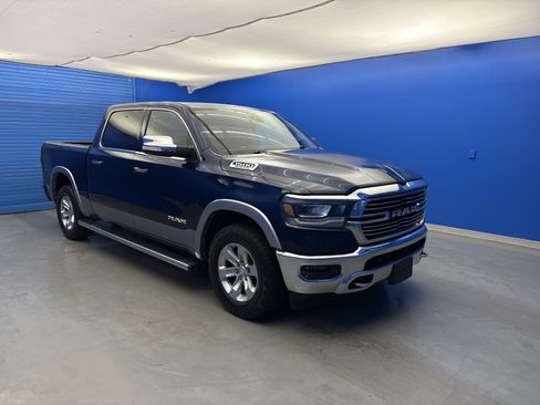 Used 2020 RAM 1500 Laramie RWD image 2
