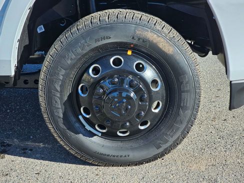 New 2026 RAM 3500 Limited image 10