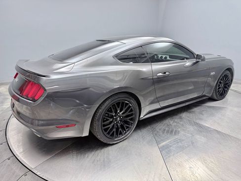 Used 2017 Ford Mustang GT image 5