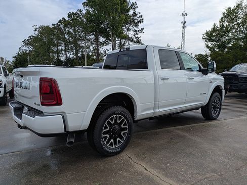 New 2026 RAM 2500 Limited AWD/4WD image 4
