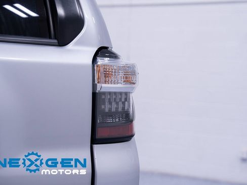 Used 2021 Toyota 4Runner SR5 Premium image 54