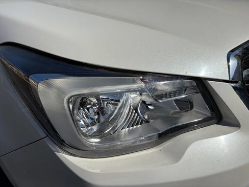 Used 2018 Subaru Forester 2.5i AWD/4WD image 33