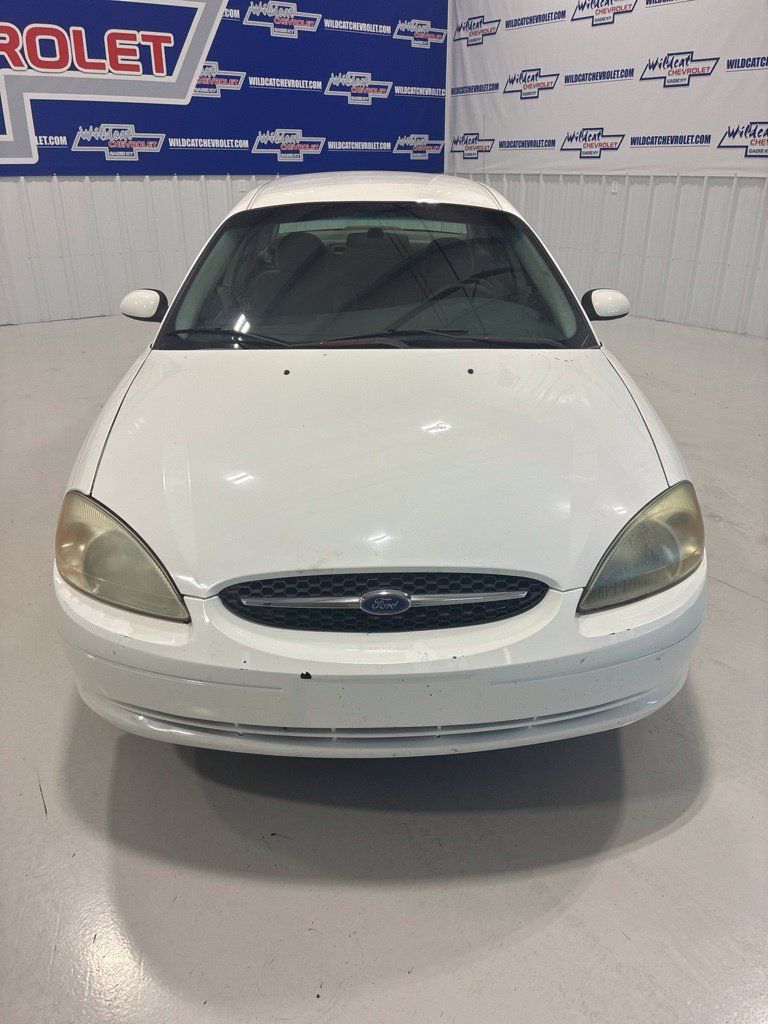 Used 2002 Ford Taurus SE FWD image 8