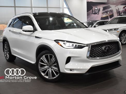 Used 2023 INFINITI QX50 Sensory image 1
