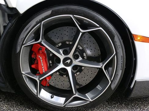 Used 2019 McLaren 600LT RWD image 21