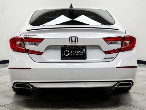 Used 2022 Honda Accord Sport image 9