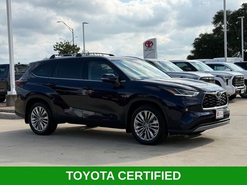 Certified 2026 Toyota Highlander Platinum AWD/4WD image 6