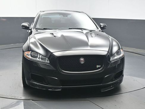 Used 2014 Jaguar XJ R LWB RWD image 3