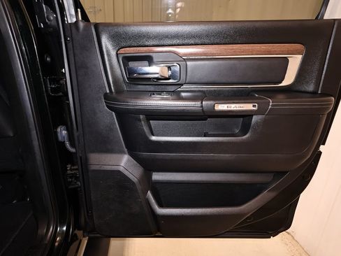 Used 2016 RAM 3500 Laramie AWD/4WD image 16