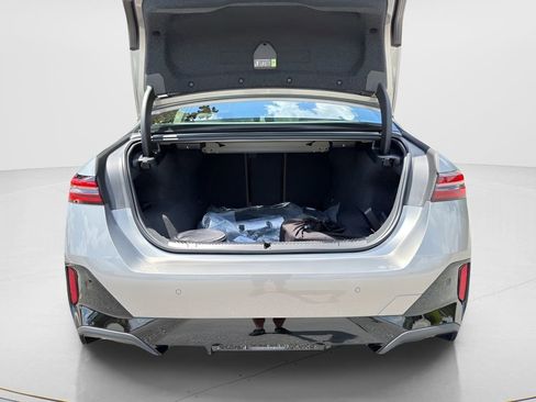 New 2026 BMW 550e xDrive AWD/4WD image 22