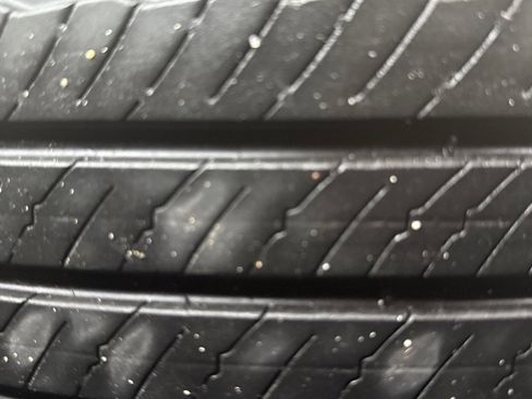 Used 2023 GMC Acadia SLE w/ Driver Convenience Package image 10