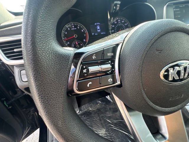 Used 2020 Kia Optima LX FWD image 17