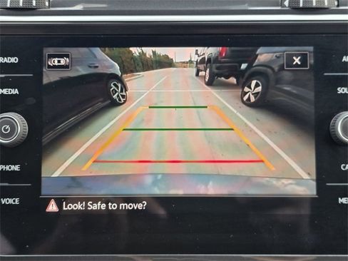 Used 2024 Volkswagen Tiguan SE R-Line image 17