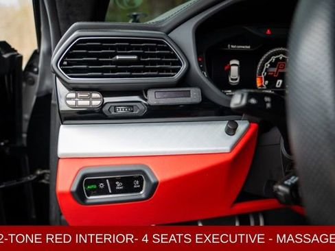 Used 2020 Lamborghini Urus AWD/4WD image 29