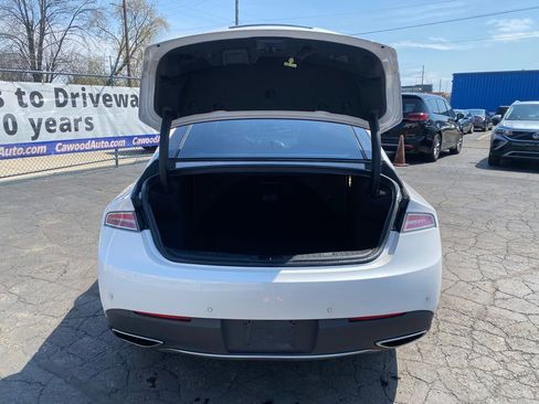 Used 2017 Lincoln MKZ Reserve AWD/4WD image 4