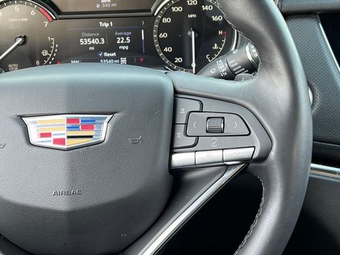 Used 2023 Cadillac XT6 Luxury image 18