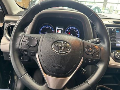 Used 2018 Toyota RAV4 Adventure image 19