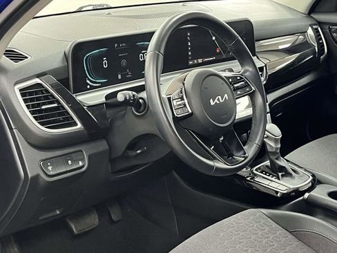 Used 2025 Kia Seltos S FWD image 15