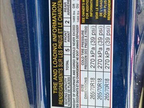 Used 2019 Nissan Titan SV w/ SV Convenience Package RWD image 25