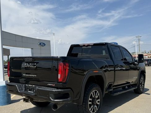 Used 2020 GMC Sierra 2500 AT4 w/ AT4 Premium Package AWD/4WD image 4