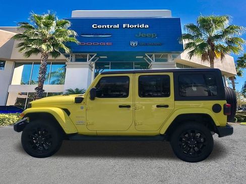Used 2023 Jeep Wrangler Unlimited Sahara w/ Cold Weather Group image 8