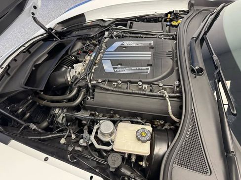 Used 2016 Chevrolet Corvette Z06 w/ 3LZ Preferred Equipment Group RWD image 19