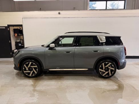 New 2026 MINI Cooper Countryman S image 2