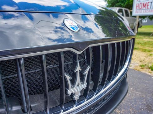 Used 2015 Maserati Quattroporte S Q4 AWD/4WD image 9