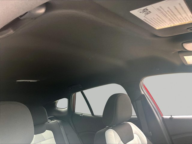 Certified 2024 Chevrolet Trax RS FWD image 17