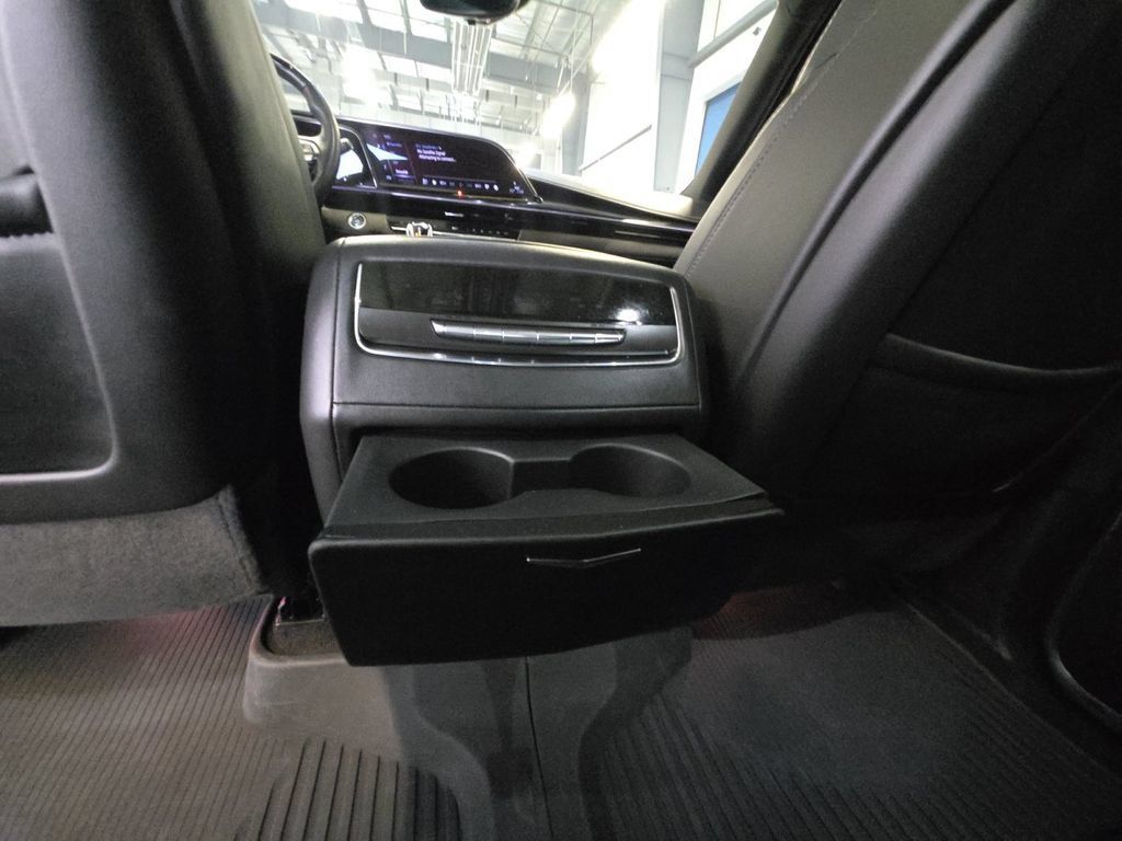 Used 2024 Cadillac Escalade Sport w/ LPO, ONYX Package AWD/4WD image 27