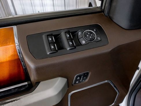 Used 2018 Ford F150 King Ranch w/ Equipment Group 601A Luxury AWD/4WD image 44