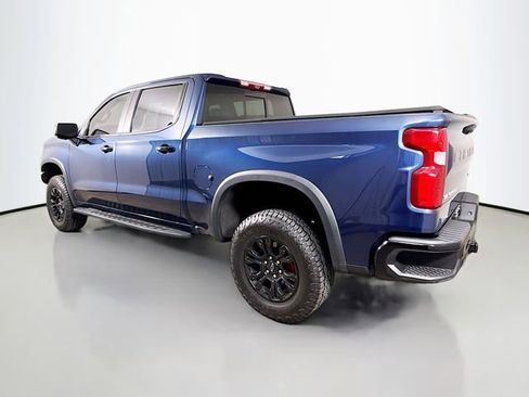 Used 2022 Chevrolet Silverado 1500 ZR2 w/ Technology Package image 5