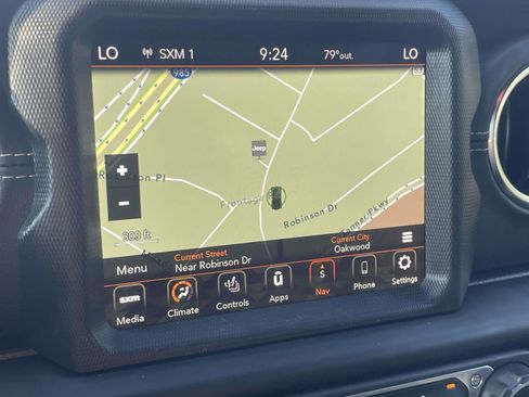 Used 2022 Jeep Wrangler Unlimited Sahara w/ Cold Weather Group image 4