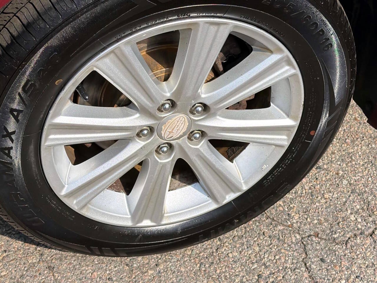 Used 2011 Subaru Legacy 2.5i Premium AWD/4WD image 6