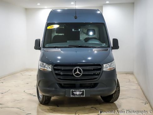Used 2019 Mercedes-Benz Sprinter 170 image 4