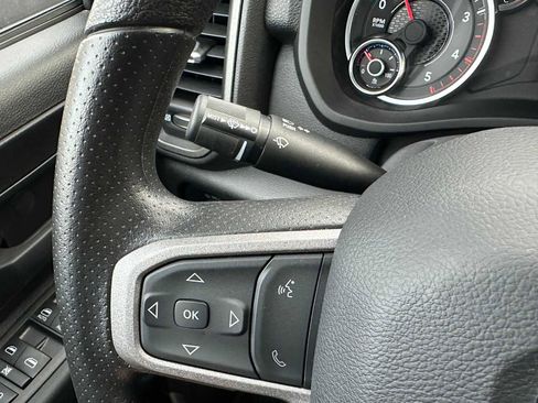 Used 2024 RAM 2500 Tradesman w/ Chrome Appearance Group image 34