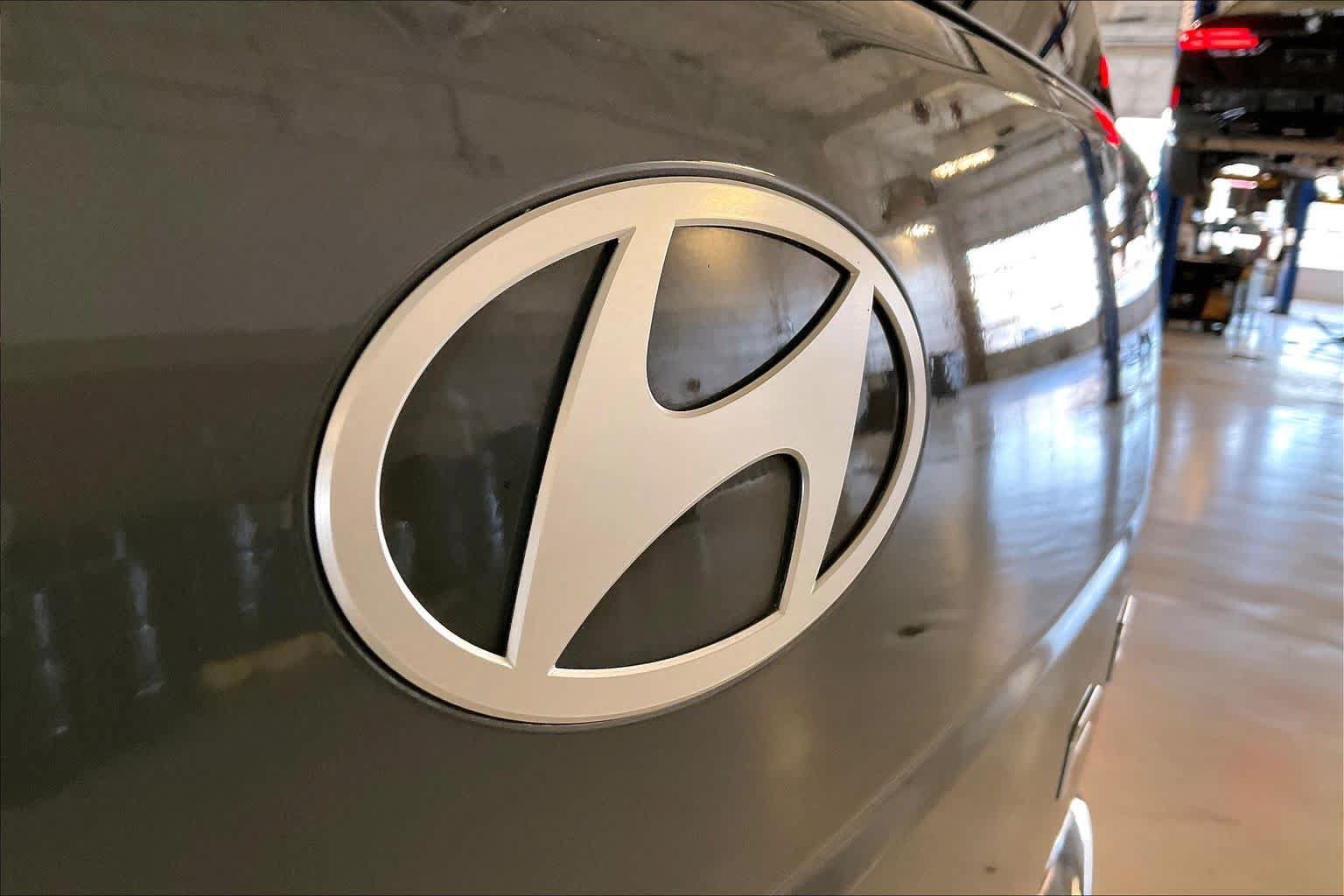 Used 2026 Hyundai Santa Fe SEL AWD/4WD image 30