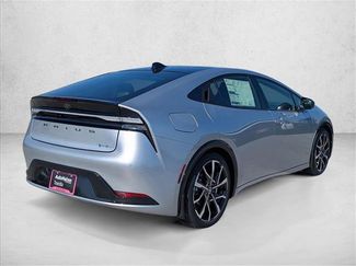 New 2026 Toyota Prius Plug-In Hybrid FWD video 2